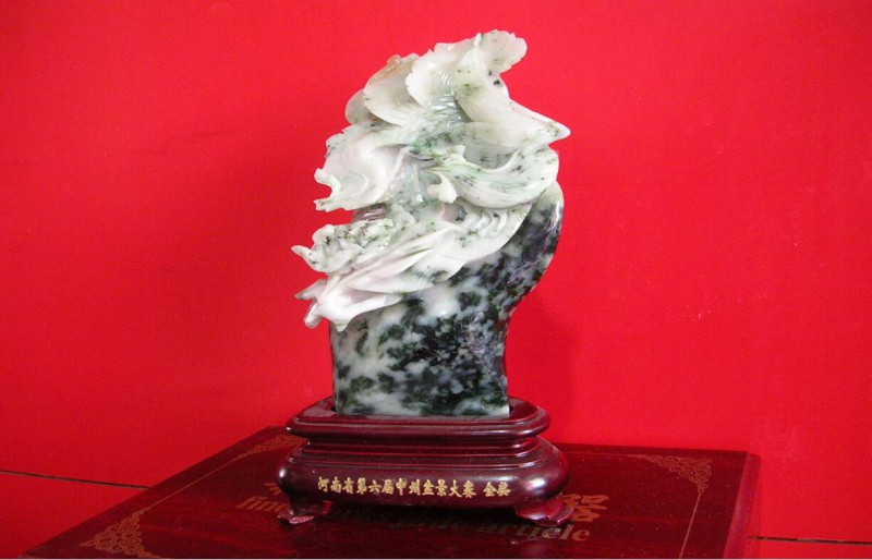 中 州 盆 景 大 賽 金 獎