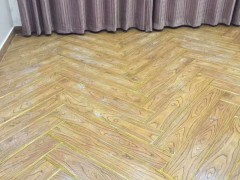 简介：