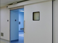 动力梁为高强度铝合金型材，整体结构合理、可靠。动力梁表面式安装（也可嵌入式），安装简单方便。整体运行低噪音，符合医院使用要求。