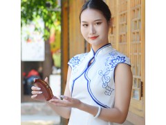 玉尚您红檀梳子镶嵌独山玉平安扣送女友 母亲节礼物 情人节礼物图3